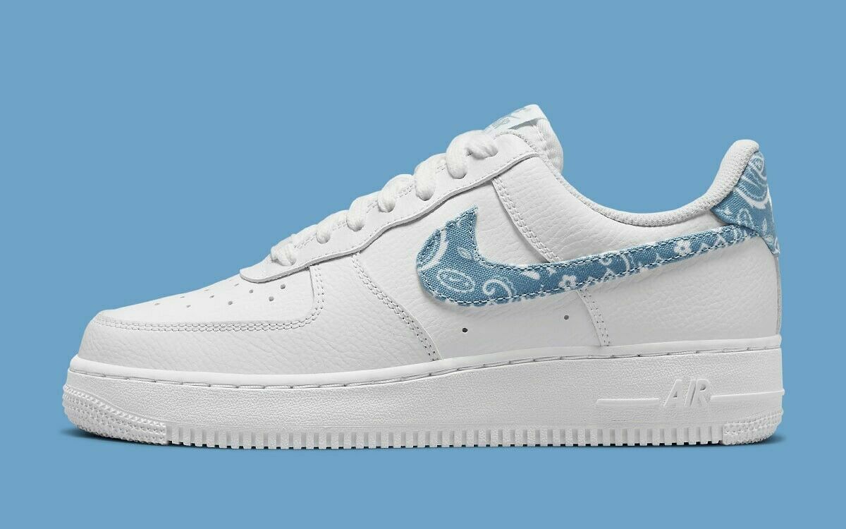 Womens Nike Air Force 1 Low 07 Essential ESS Shoes DH4406-100  White/Blue/Paisley