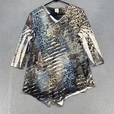 Jess & Jane Top Womens Small Asymmetrical Animal Print 3/4 Sleeve USA Made Cuts