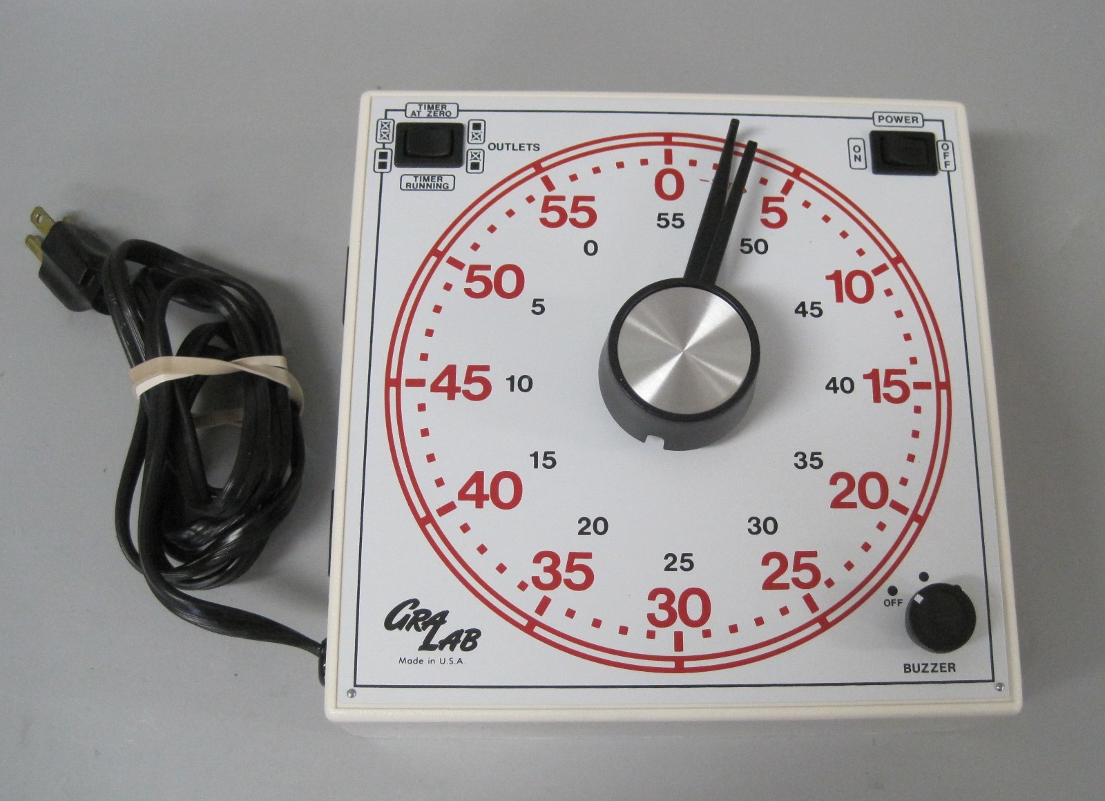 Gralab 171 60 Minute Industrial/Laboratory Timer with Dual Outlet 120V/60HZ