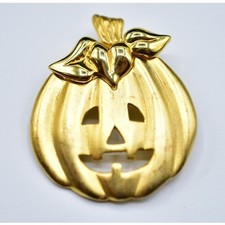 Vintage Halloween Pin Brooch Brushed Gold Tone Jack O Lantern Pumpkin Bin1