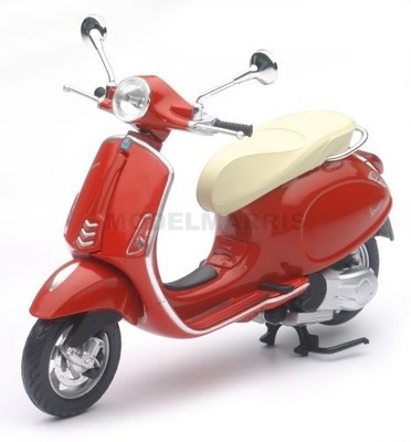 NEW RAY 57553 1/12 Vespa Primavera Modell-Motorrad Sortimente 3 Farben