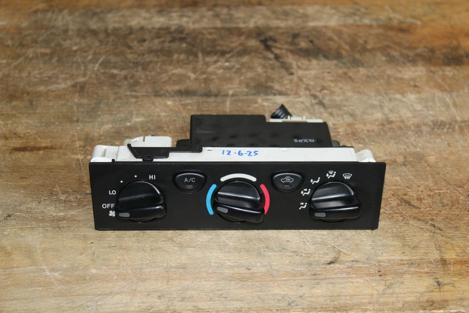 TOYOTA TACOMA 01-04 4RUNNER 01-02 OEM FRONT AC CLIMATE CONTROL HEATER SWITCH - Image 2 of 4