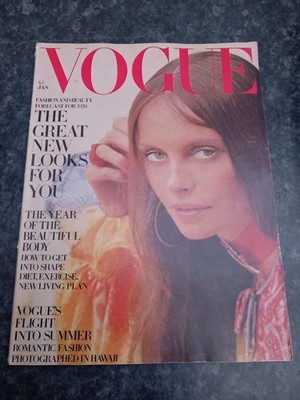 Vogue  - January  1970- Nice copy - Time warp Reading