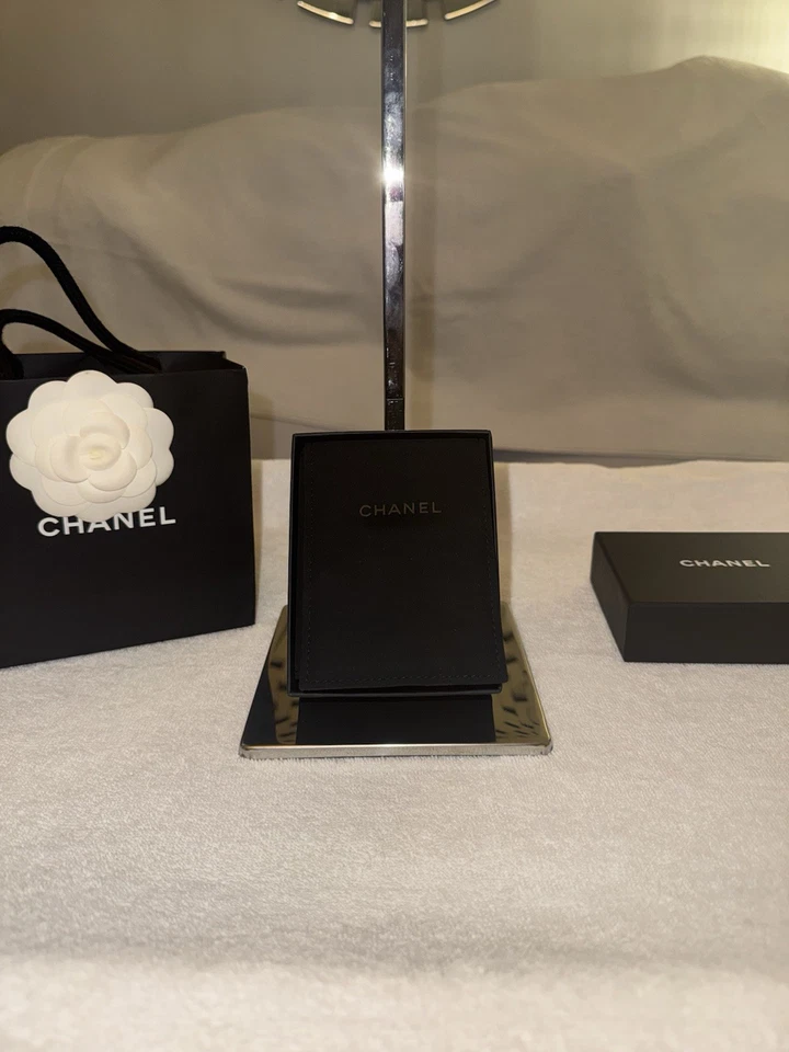 Collar Vintage Auténtico Chanel Perla Y Chapado en Oro CC Foto 2 de 4