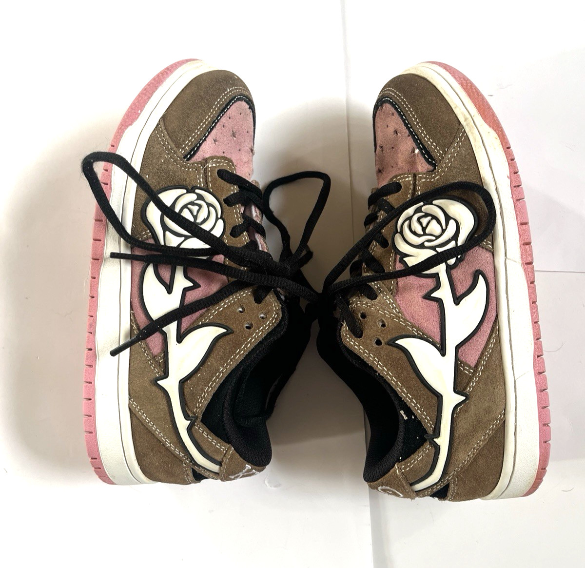 KIZO Valentines day Sneakers Size 5M/6.5W image 4