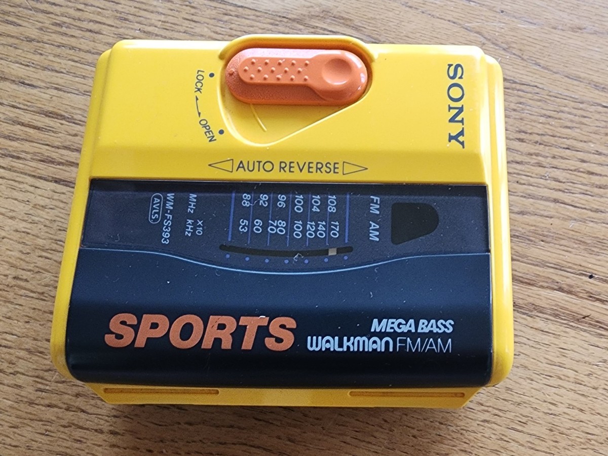 ソニー スポーツウォークマン WM-FS393 Sony Sports Walkman WM-FS393 Yellow AM/FM Portable Cassette Player