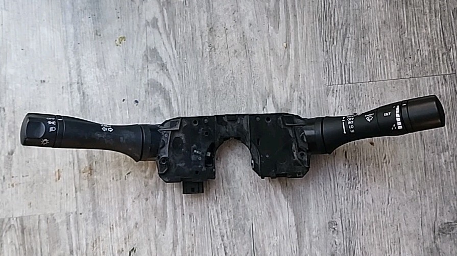 12-17 NISSAN VERSA HEADLIGHT TURN SIGNAL WIPER CONTROL SWITCH OEM 