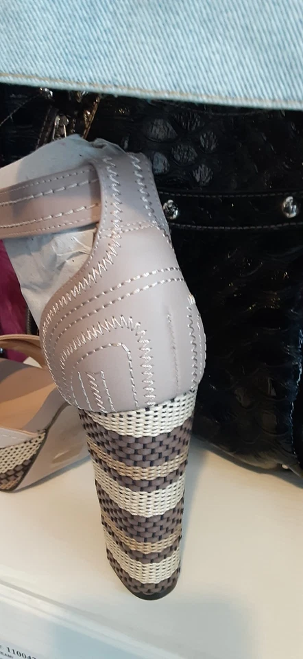 SANDALIAS PLATAFORMA NAUGHTY MONKEY BEIGE MARRÓN CORREA TOBILLO 8 M Foto 4 de 4