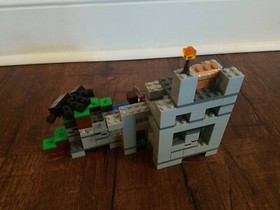 LEGO Minecraft The Cave (21113)