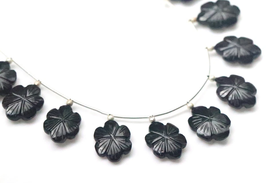 Cuentas de flores talladas a mano de ónix negro joyería de piedras preciosas ... - Imagen 3 de 4