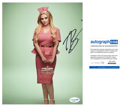 Abigail Breslin 'Scream Queens' Signed 8x10 Photo 'Chanel #5' ACOA