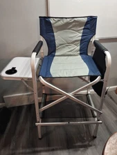 30" Tall Directors Chair With Carry Bag And Retractable Side Table
