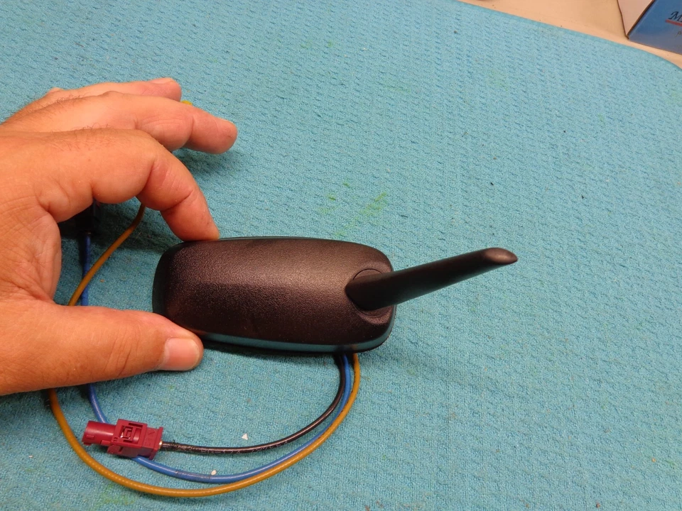 ANTENA RADIO DIGITAL PONTIAC G5 07 08 09 GPS ONSTAR Foto 3 de 4