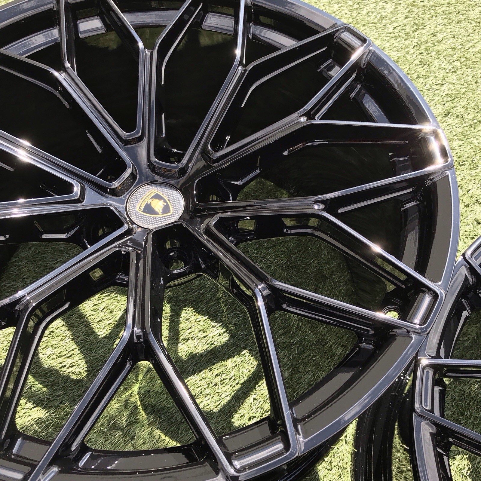 20 21 LAMBORGHINI REVUELTO RIMS OEM STOCK SET FORGED APPTECH 47B601017 AVENTADOR