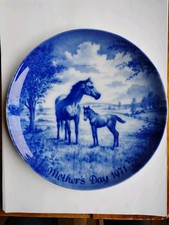 Vintage Kaiser 1971 Blue Mother's Day Plate Mare & Foal  Horse Plate