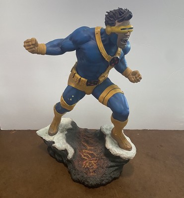 Sideshow Cyclops Premium Format Figure