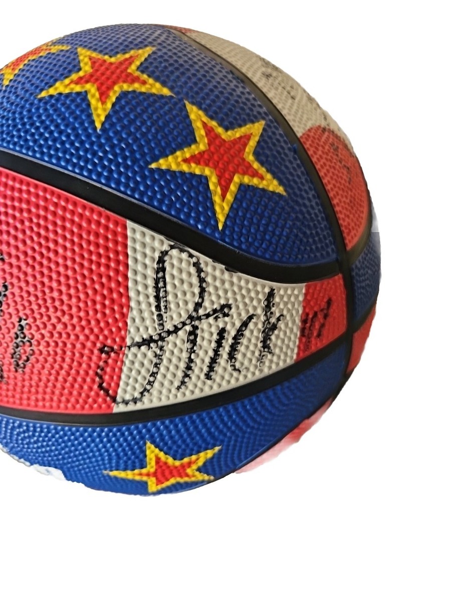 Autographed Signed Harlem Globetrotters Basketball 7 Players