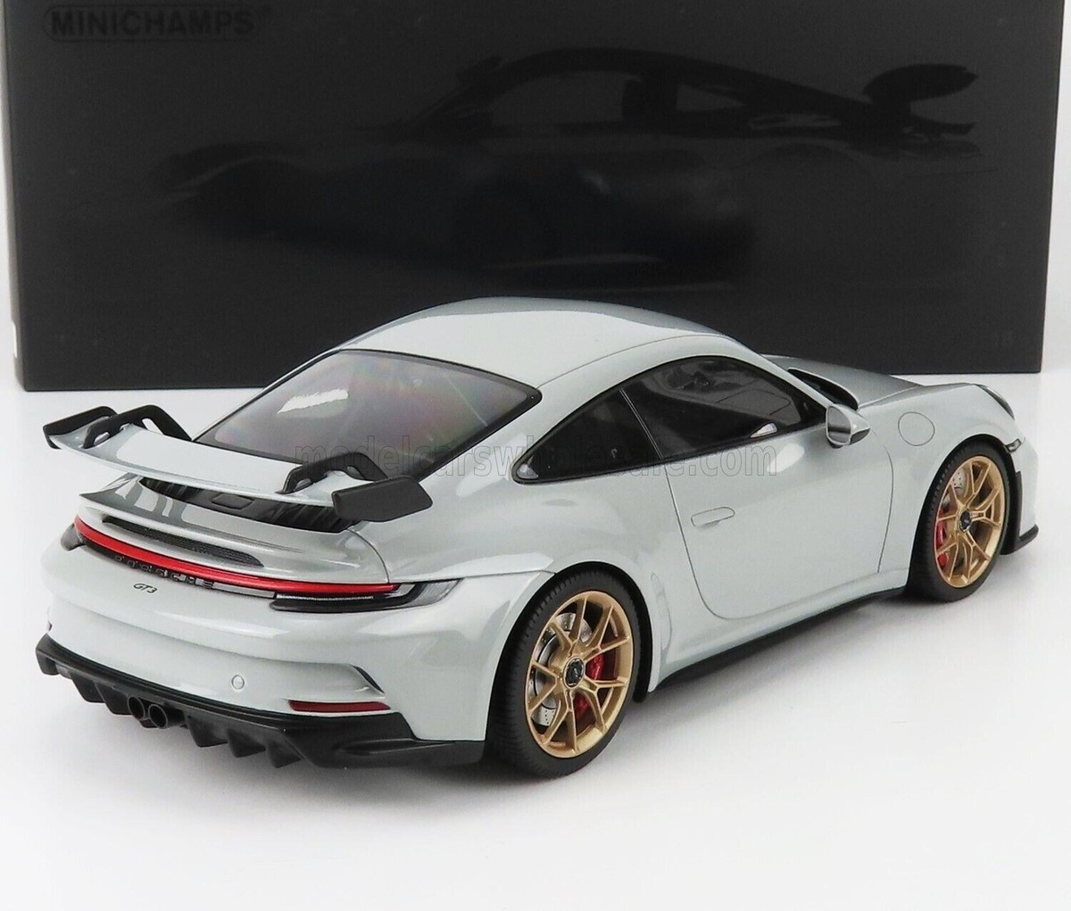 MINICHAMPS 2021 Porsche 911 992 GT3 Coupe Chalk Gold Wheels MINICHAMPS 2021 Porsche 911 992 GT3 Coupe Chalk Gold Wheels