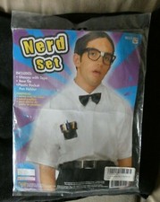 NEW NERD SET 3 pc. Halloween Costume Glasses w/ Tape, Bow Tie, Pen Holder NIP