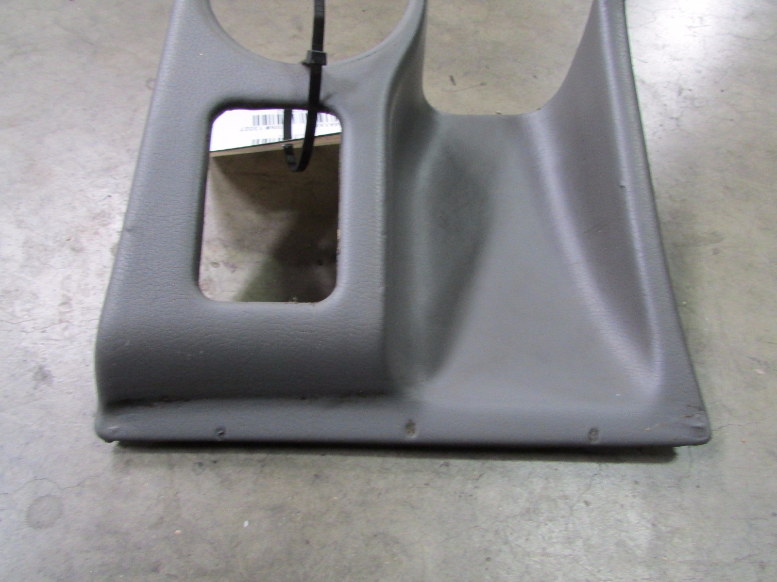 Maserati Quattroporte, Center Console Trim, Grey, Some Scuffs, P/N 981307516
