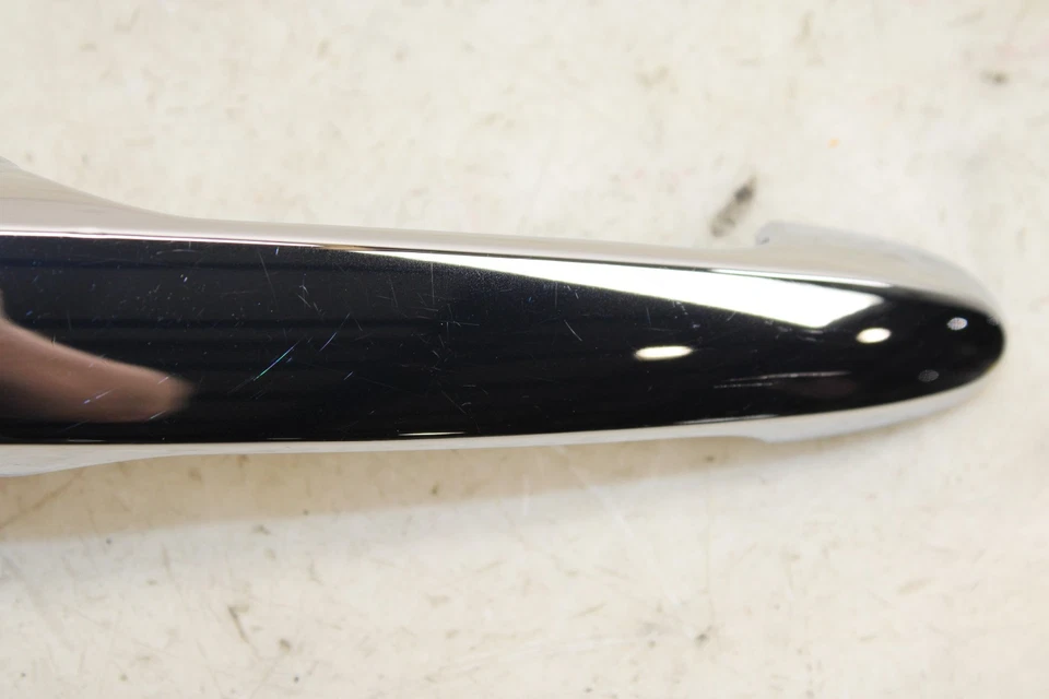 Manija de puerta exterior izquierda Saturn Sky 2007-2010 OEM MO25 Foto 3 de 4