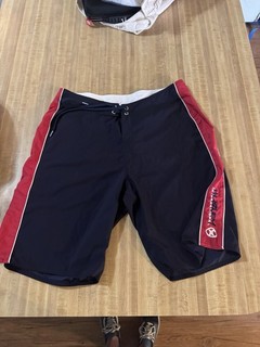 Y2K Hurley Boardshorts Red/Navy Blue Size 36