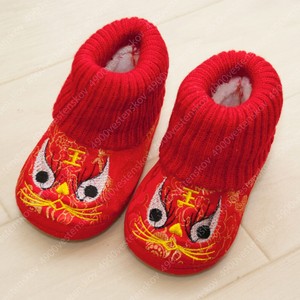red baby shoes boy