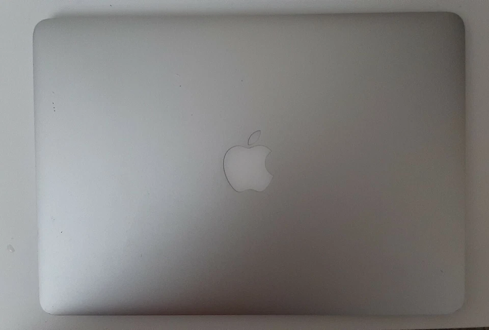 Apple MacBook Air 13" 2011 · i5 · 4GB · 121GB, photo 3 of 5