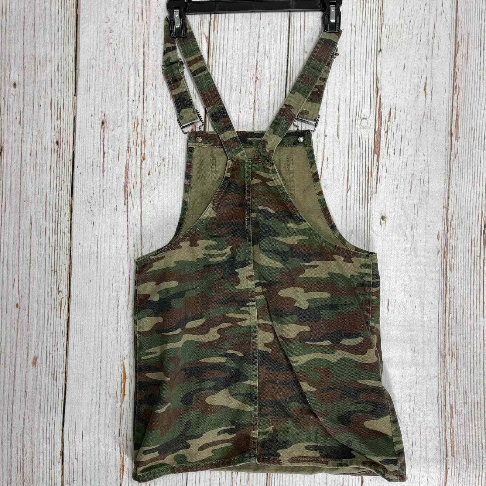 FOREVER 21 Women S Camouflage Camo 