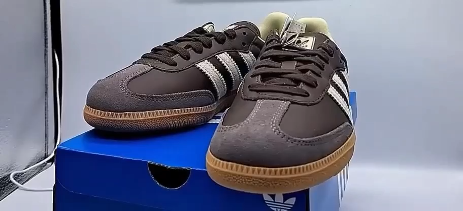 ★★Adairs★★ Samba OG Brown ID1481 Adidas Originals SAMBA OG Brown / Putty Grey / Gold ID1481