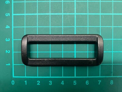 6 x 50 mm Kunststoff Ring Vierkant oder Rechteckig in Schwarz Kunststoff