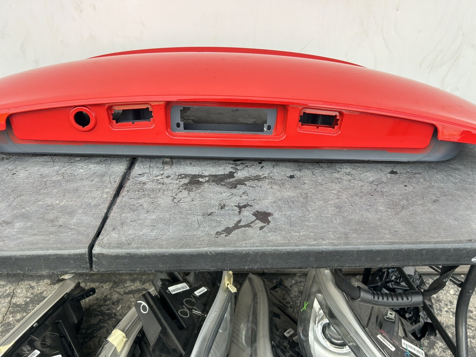 Genuine 2020-2023 Aston Martin DBX Trunk Lid Tailgate Luggage OEM