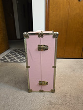 Cassettiera baule bambola vintage American Girl rosa 18” con chiusure angoli oro 2 cassetti