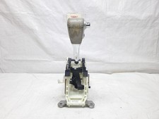 2011-2012 Nissan Quest Automatic Transmission Shifter Selector Assembly Oem Gray 2011-2012 Nissan Quest Automatic Transmission Shifter Selector Assembly Oem Gray