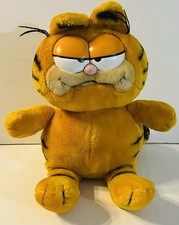 VTG Large Sitting Dakin 1981 Original Garfield  16" plush Stuffed Animal.
