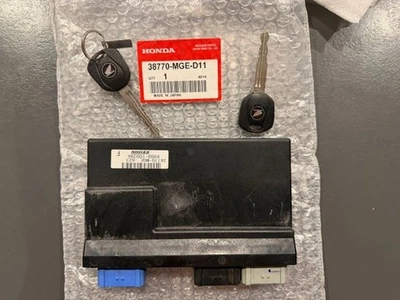 Calculateur / ECU / CDI 38770-MGE-623 6988-100396 MOTO HONDA VFR1200 2010 2011 - Photo 1/3