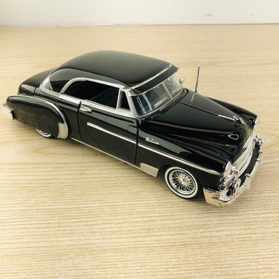 1:24 Chevy Bel Air 1950 Diecast Model Black Classic Car With Features