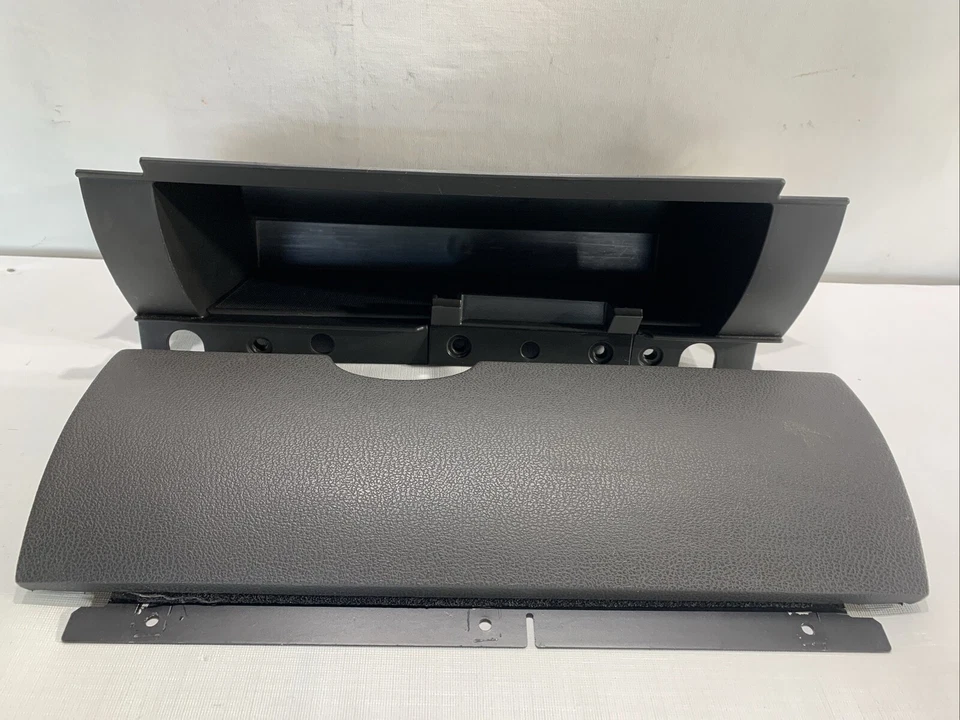 NISSAN PATHFINDER R51 UPPER GLOVE BOX, 05/05-09/13 - image 2 of 4
