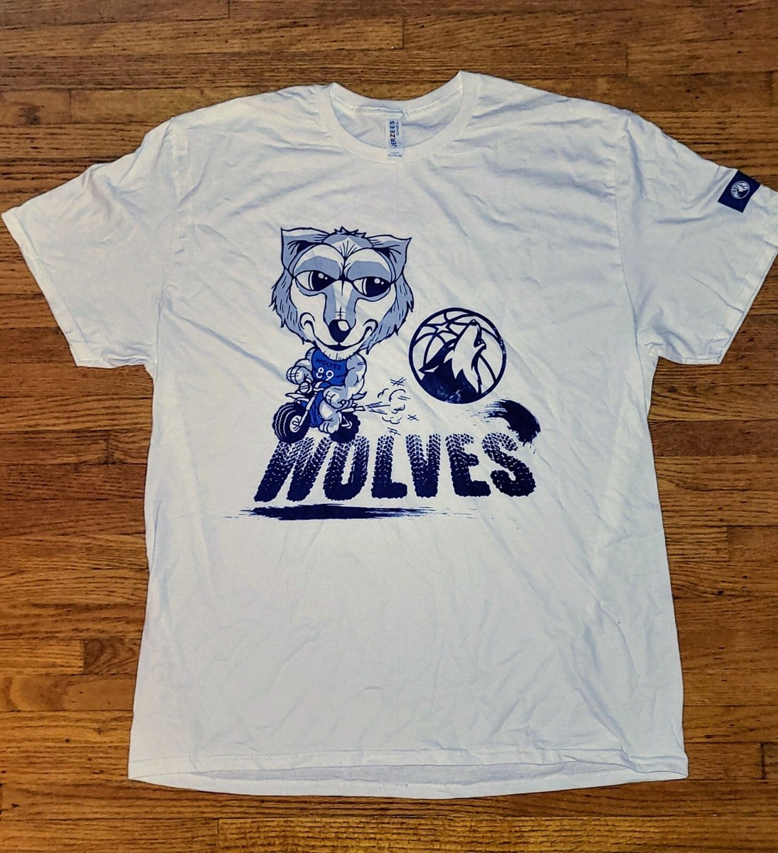 Minnesota Timberwolves Crunch 2025 NBA Playoff T-Shirt * Size XL