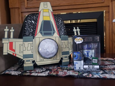 Loungefly Star Wars Celebration 2022 Exclusive - R2-D2 Pop  display picture 2