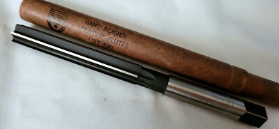 1/2'' Hand Reamer Straight Flute HSS RH 6 Flute Super Temp National Twist