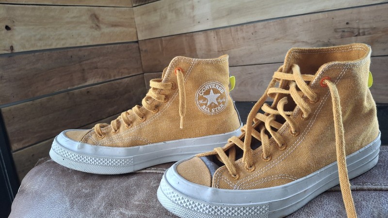 Converse Chuck Taylor 70 Unisex Excellent Condition W9 M7 Hi Canvas Yellow