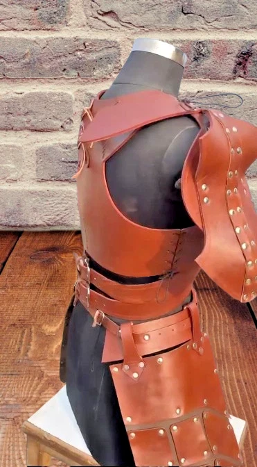 Handmade Red Leather Gladiator Armor Dress for Women - LARP, Cosplay, Costume - Image 4 of 4