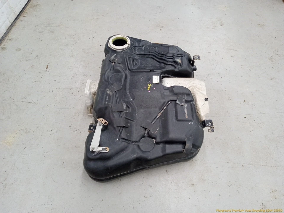 Volvo XC60 Fuel Gas Storage Reservoir Tank Fits 2009 2010 2011 2012 2013 09 10 - Изображение 2 из 4