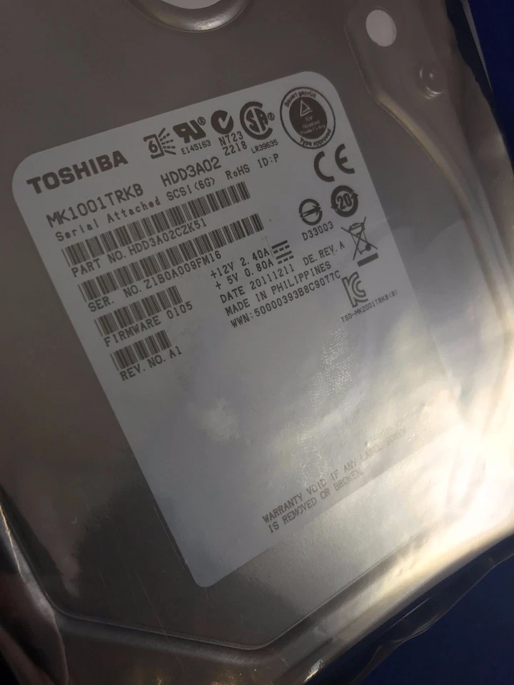 Toshiba 1TB 3.5" Hard Drive MK1001TRKB Internal 7200 RPM SAS - Image 4 of 4