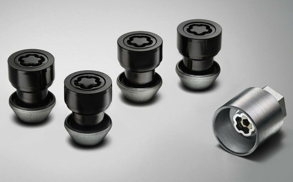 Range Rover / Range Rover Sport Gloss Black Wheel Lock Lug Nut Set