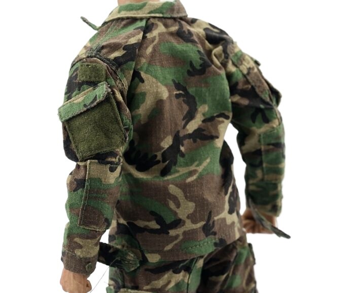 U.S. ARMY 迷彩服 SMALL REGULAR U.S. ARMY 迷彩服 SMALL REGULAR