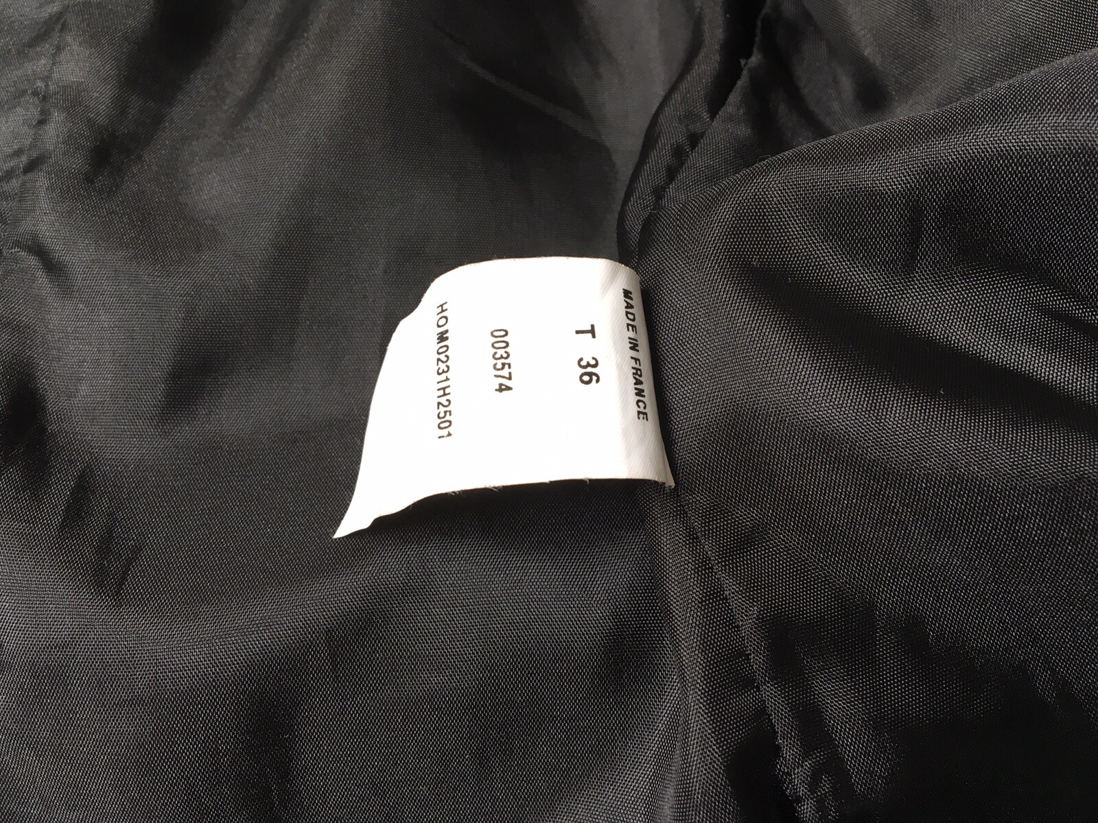 Eleganter, schwarzer ReptilPrint KunstlederMantel von Hallhuber Gr