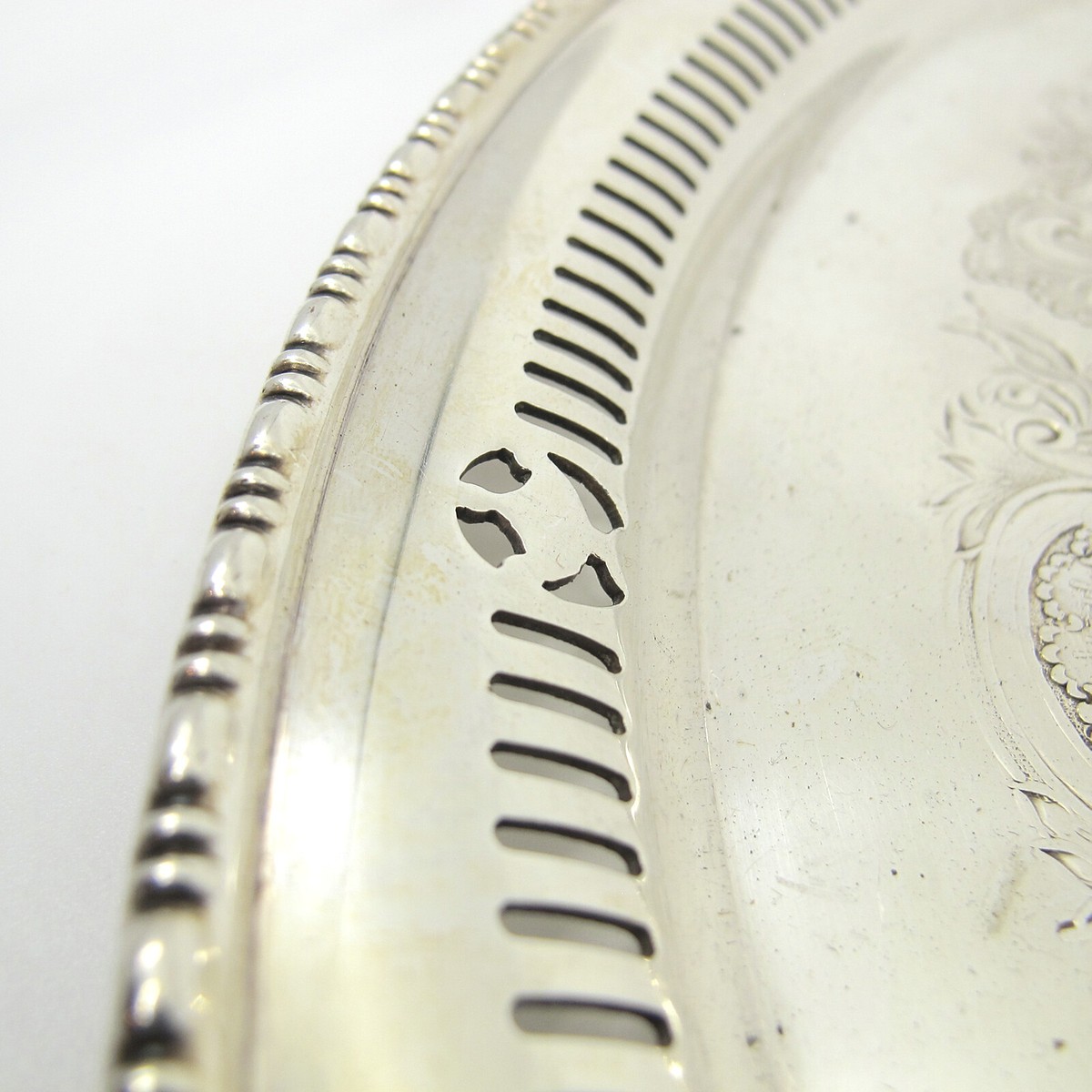 BARKER BROS c1902 Antique English Silverplate Round 14