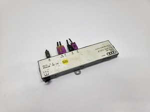 Audi A4 B6 - Antennenverstärker Antenne Verstärker 8E9035225P (07)